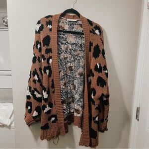 ARULA Leopard Cardigan